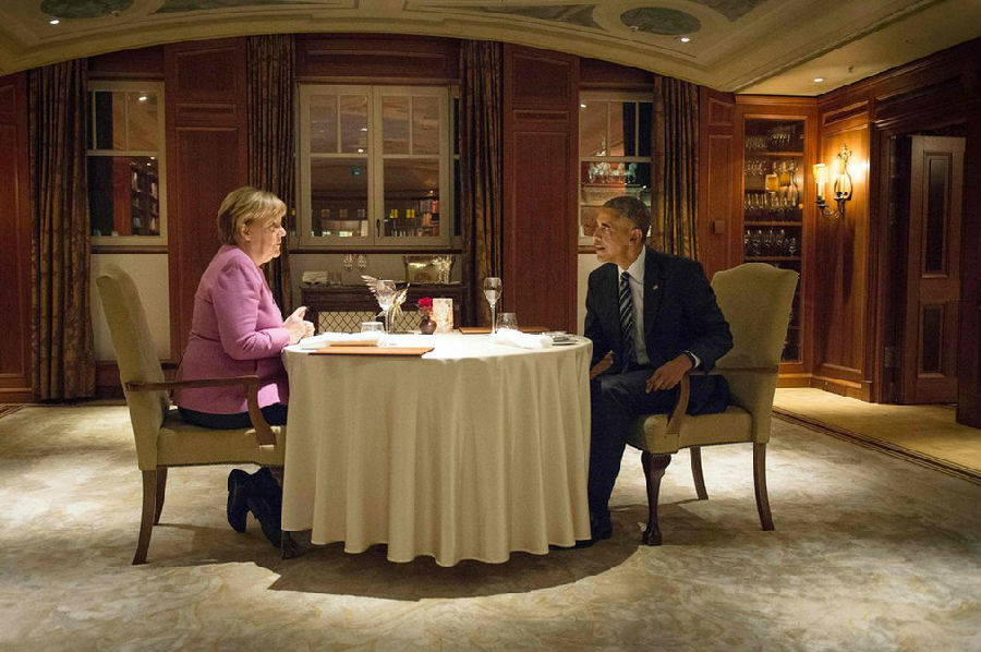 默克尔和奥巴马在阿德龙饭店共进晚餐-西安摄影学校