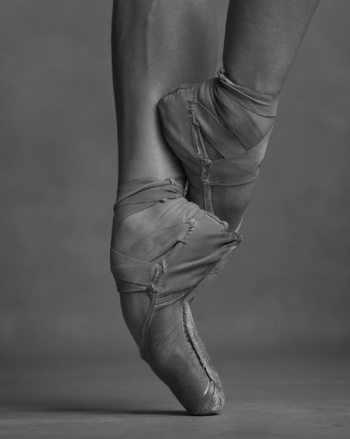 莱斯爵士芭蕾蒙特利尔（Les Ballet Jazz de Montreal）的席琳· 卡索奈（Celine Cassone）